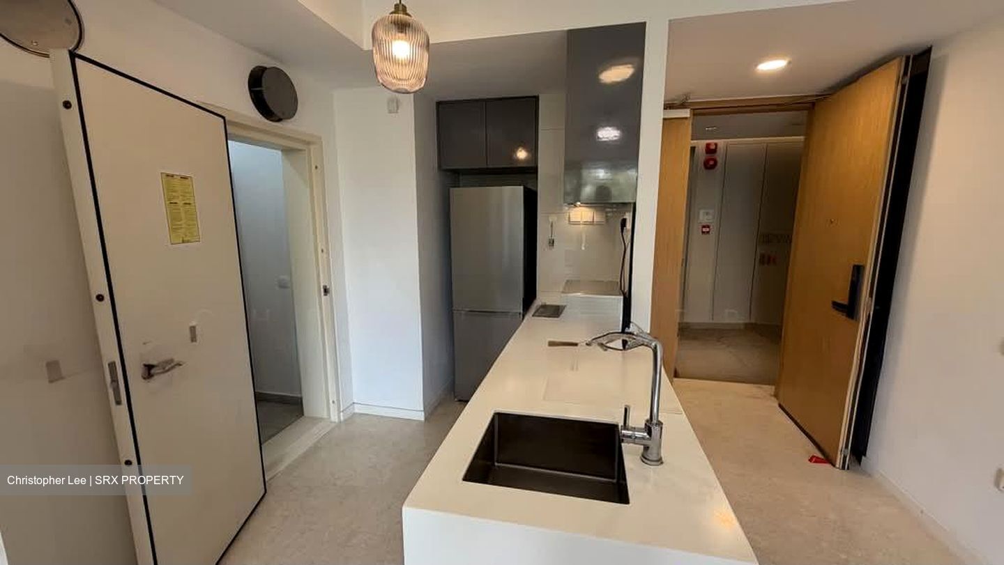 The Tre Ver (D13), Condominium #588727331